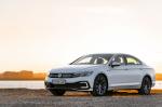 Volkswagen Passat GTE 2019 года (UK)